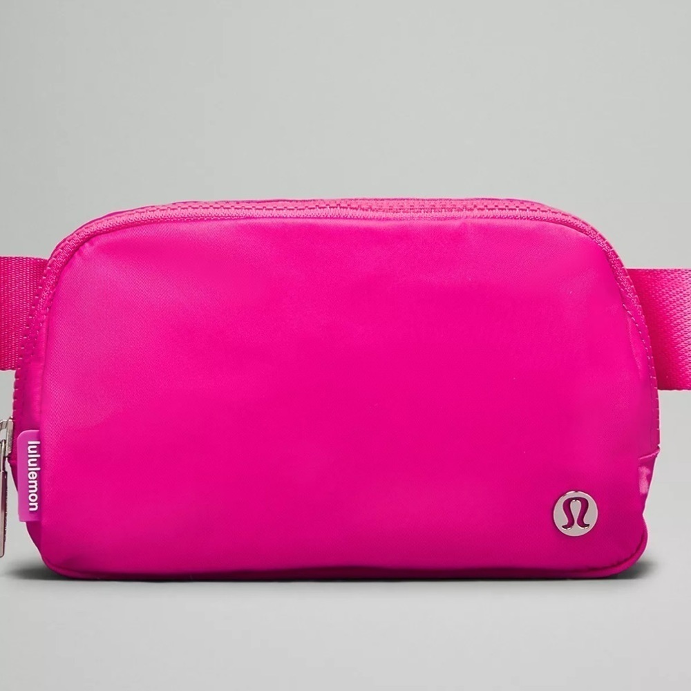 🎉HP🎉 Nwt SOLDOUT AUTHENTIC LULULEMON 1L EVERYWHERE BAG SONIC PINK WHITE Barbie - Picture 5 of 12